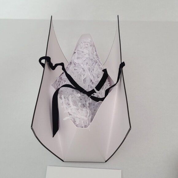 Authentic Empty CHANEL Clutch Style Gift Bag Box White Logo 8.75" X 5.5" X 3" - Picture 3 of 9